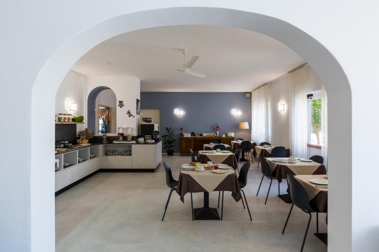 New Garden Hotel Torbole Sul Garda Eksteriør billede
